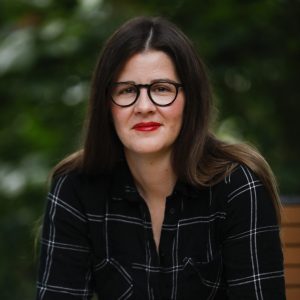 (Maitland, Florida) – (May 14, 2019) Author Kristen Arnett poses for a portrait in her backyard at home in Maitland, Florida on May 14, 2019. Her upcoming novel, Mostly Dead Things, is expected to be released in June. Credit:Eve Edelheit for The New York Times